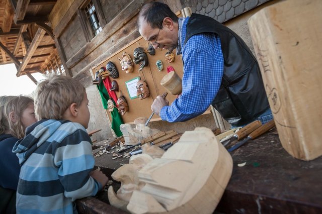 Beim Thementag „Jede Menge Holz“ am 4. Oktober gibt es viel zu sehen.