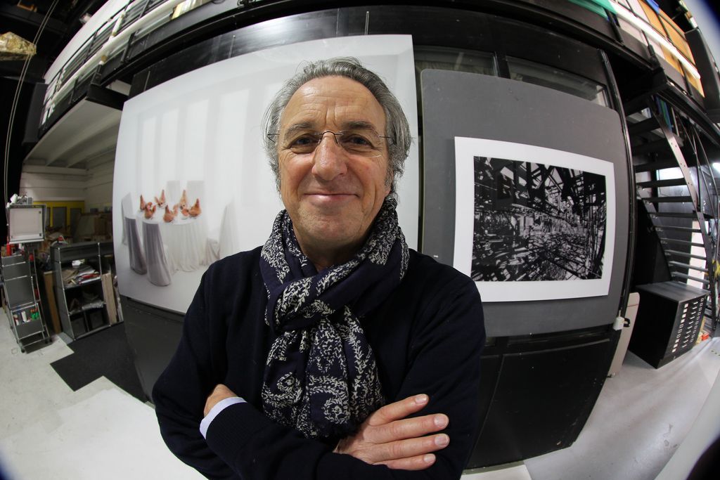 Im großzügigen Atelier hat Axel Bleyer Platz für seine Studiofotografie und Filmaufnahmen.