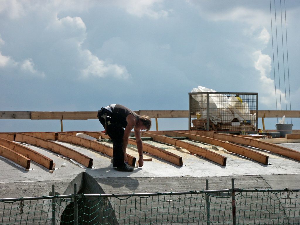 Stimmen die Sicherheitsmaßnahmen auf einer Baustelle nicht, kann diese eingestellt werden.