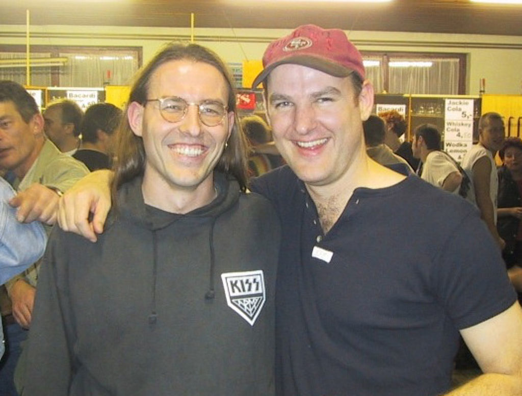 Tommy Hertwig (l.) und Kon Chauvi-Frontman „Kush“ eröffneten 1997 das Festival in Urloffen – ein Bild aus dem Jahr 2000.