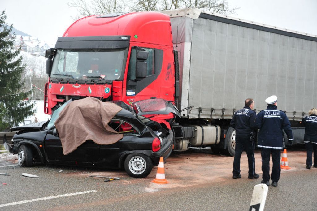 Ein 26-Jähriger ist auf dem Schönberg tödlich verunglückt.