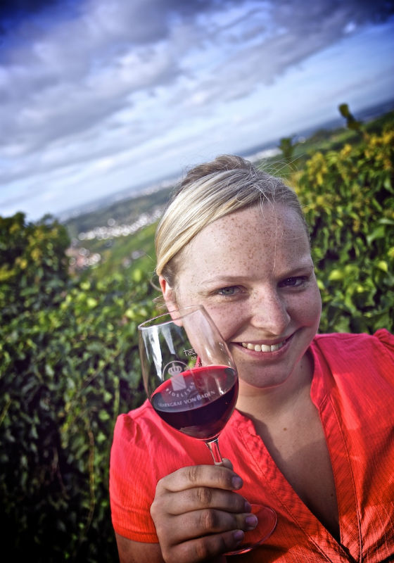 Larissa Stäbler lebt für den Wein – sie war die Ortenauer Weinprinzessin 2011/2012 und ist noch Badische Weinprinzessin.
