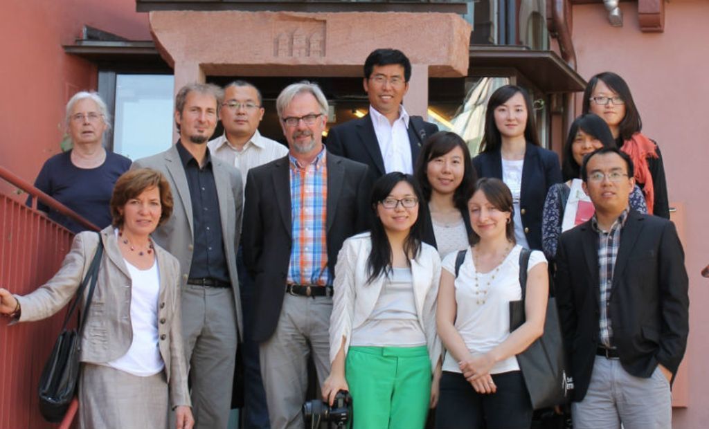 Acht chinesische Nachwuchsjournalisten begeisterten sich nicht nur für Ettenheims Umwelt- und Klimaschutz – auch die Altstadt kann sich sehen lassen.