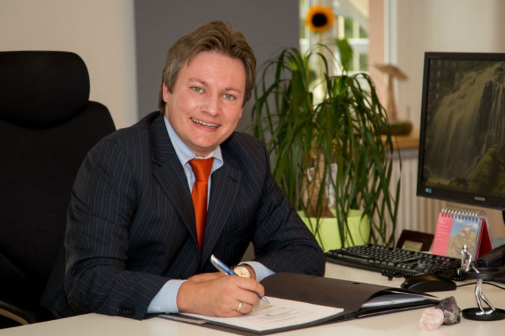 Amtsinhaber Oliver Rastetter tritt am Sonntag als einziger Kandidat bei der Bürgermeisterwahl in Lauf an.