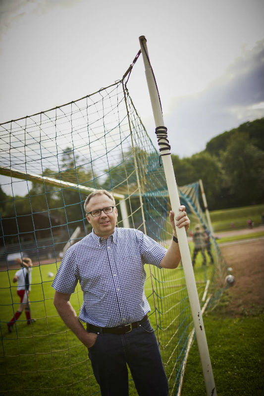 Ein „Full-Time-Job“: Jugendleiter Stefan Wölfle beim Training von Fußball-Kids des über 350 Kinder und Jugendliche zählenden Sportclubs Lahr.