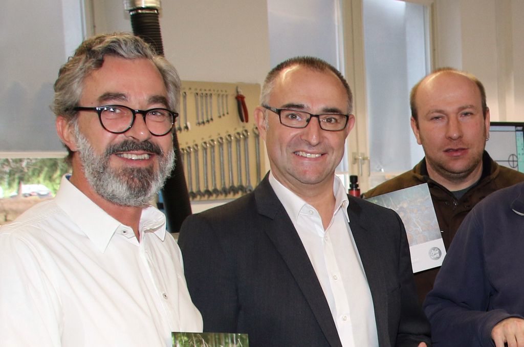 Designer Martin Reiss (links), Geschäftsführer Günter Lehmann und Uwe Lehmann.