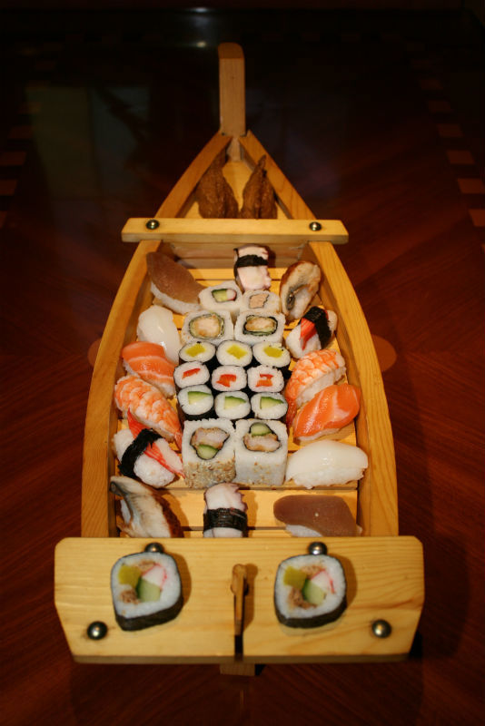 Ein Schiff voller Genuss: Sushi im Restaurant „Friends“ in Offenburg-Bühl.