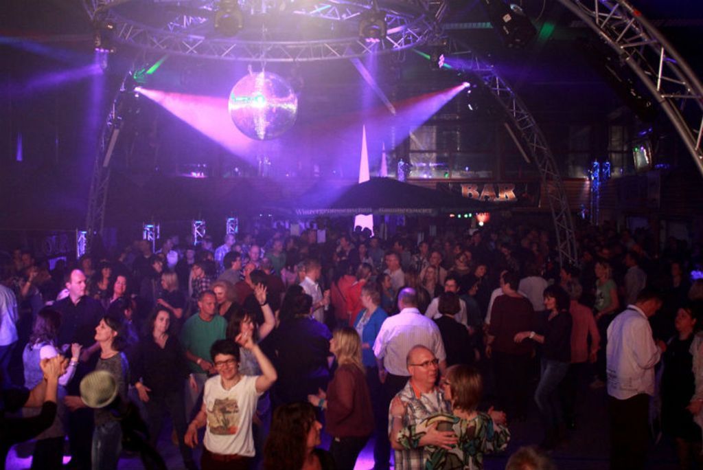 Anlässlich des 85. Jubiläums des FV Weier startet „Die Fete“ auf dem Sportplatz in Weier.
