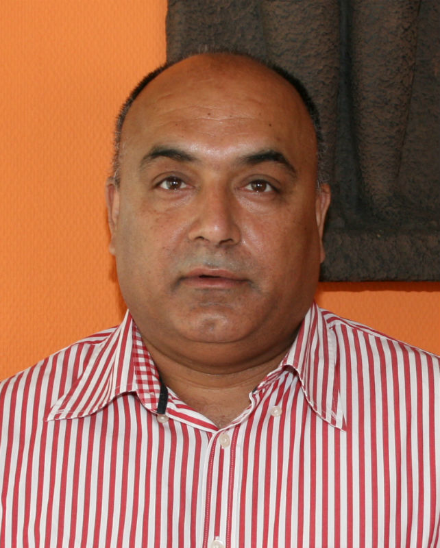 Paul Singh, Saffron Elephant, Kehl