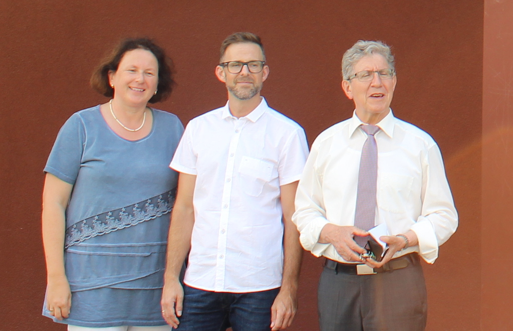 Großes Kino ist auf dem Urteilsplatz angesagt: (v.l.) Friederike Ohnemus, Jan Marc Maier und OB Müller.
