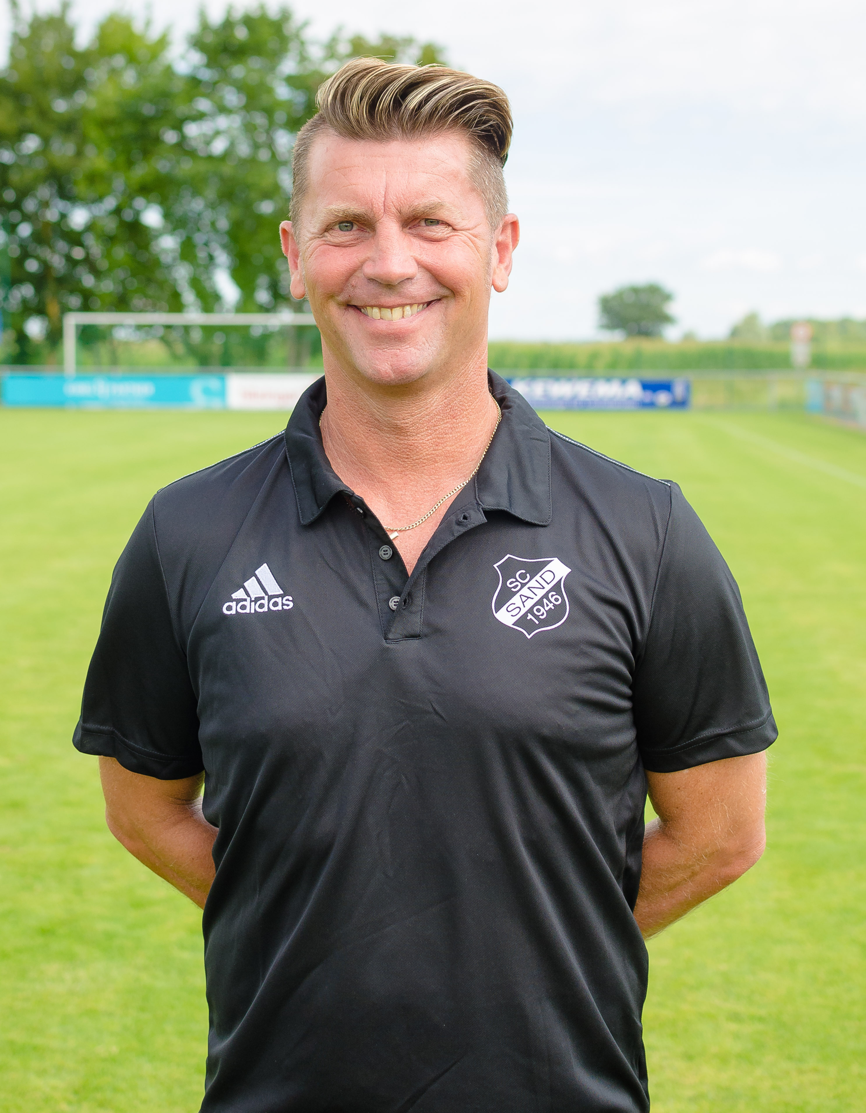 Colin Bell beendet seine erfolgreiche Traintertätigkeit beim SC Sand und coacht jetzt die irische Frauen-Nationalmannschaft.