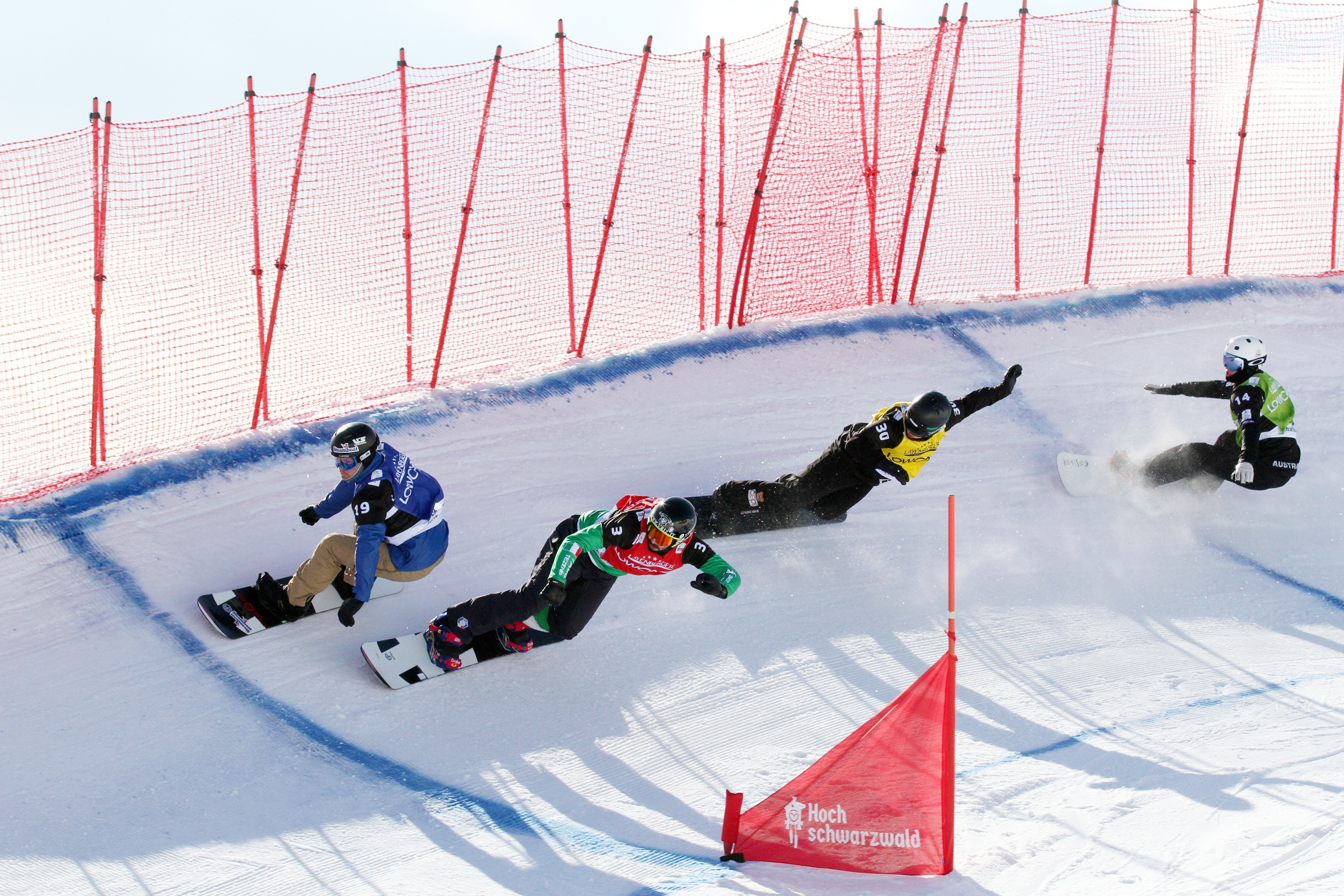 Heute gehen die Snowboarder auf dem Feldberg bei der Qualifikation zum FIS Snowboard Cross Weltcup ab neun Uhr auf die Piste.
