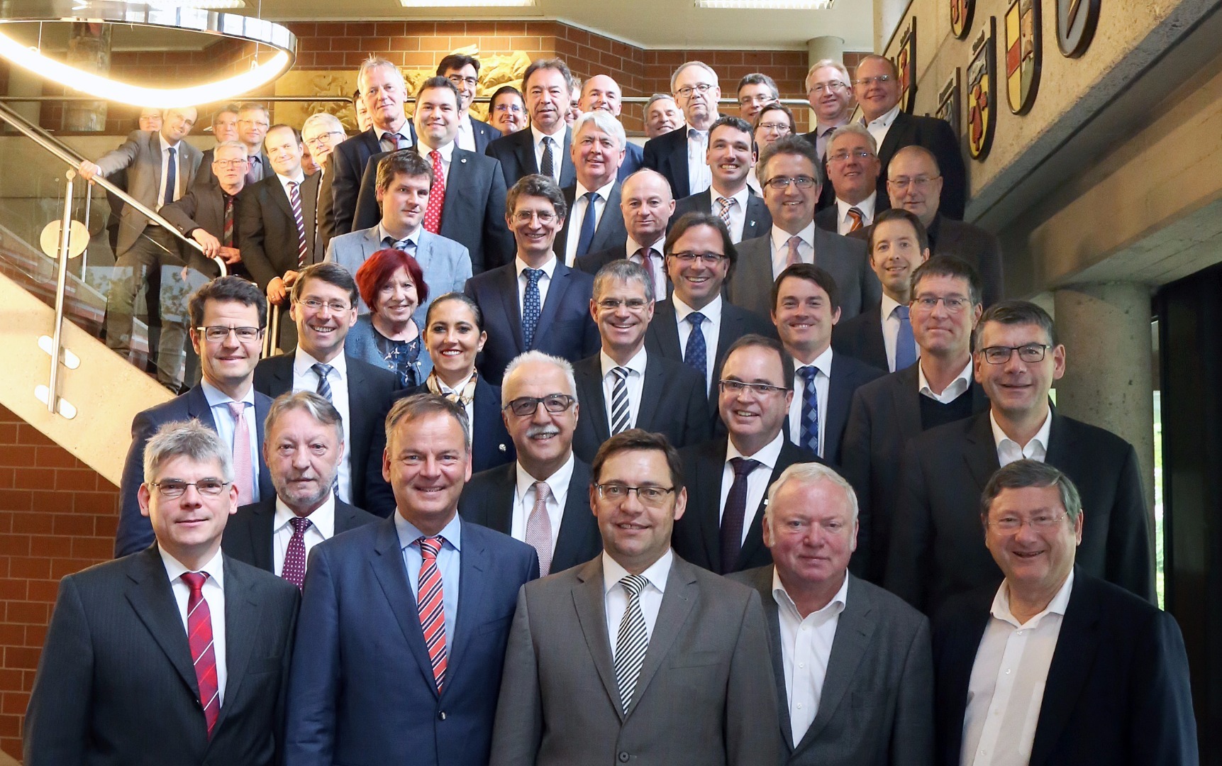 Der Ortenaukreis hat heute mit 45 Ortenauer Kommunen die Breitband Ortenau GmbH & Co. KG gegründet. Landrat Frank Scherer (2.v.l.) ist Vorsitzender des Aufsichtsrates, als Stellvertreter wurde Acherns Oberbürgermeister Klaus Muttach gewählt (3. v. l.). Links neben Landrat Scherer: Peter Lassahn, neuer Geschäftsführer der Ortenauer Breitband-Gesellschaft.