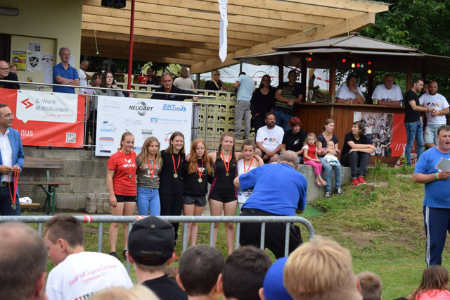 Strahlende Gesichter waren überall zusehen, nicht nur beim Fototermin während der Siegerehrung. | Foto: Dominik Eichhorn