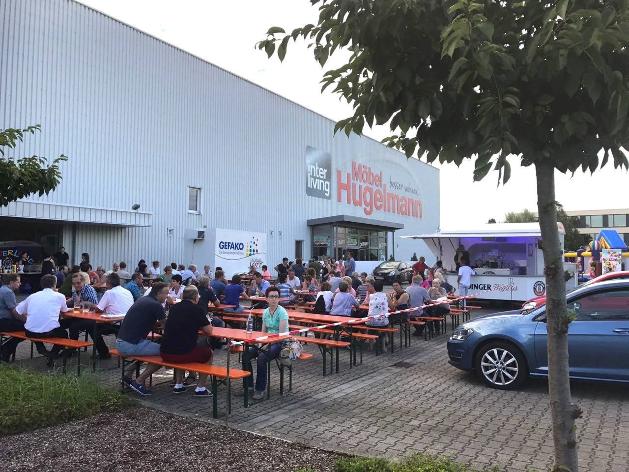 Feierabend an der Theke: After-Work-Party bei Hugelmann in Lahr