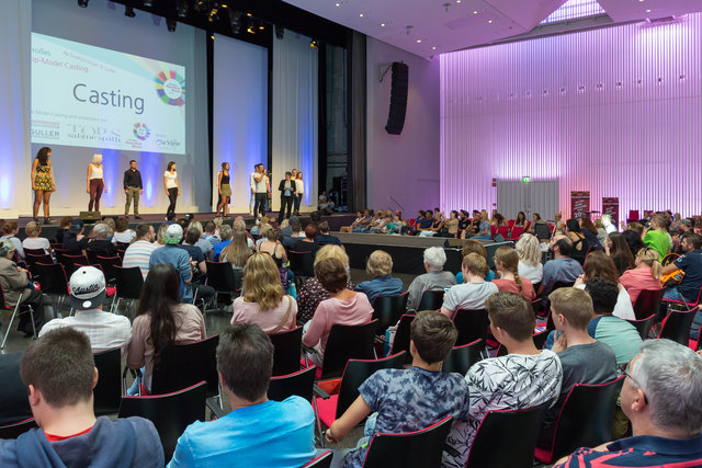 Die Teilnehmer stellen sich dem Publikum und der Jury vor. | Foto: Messe Offenburg-Ortenau