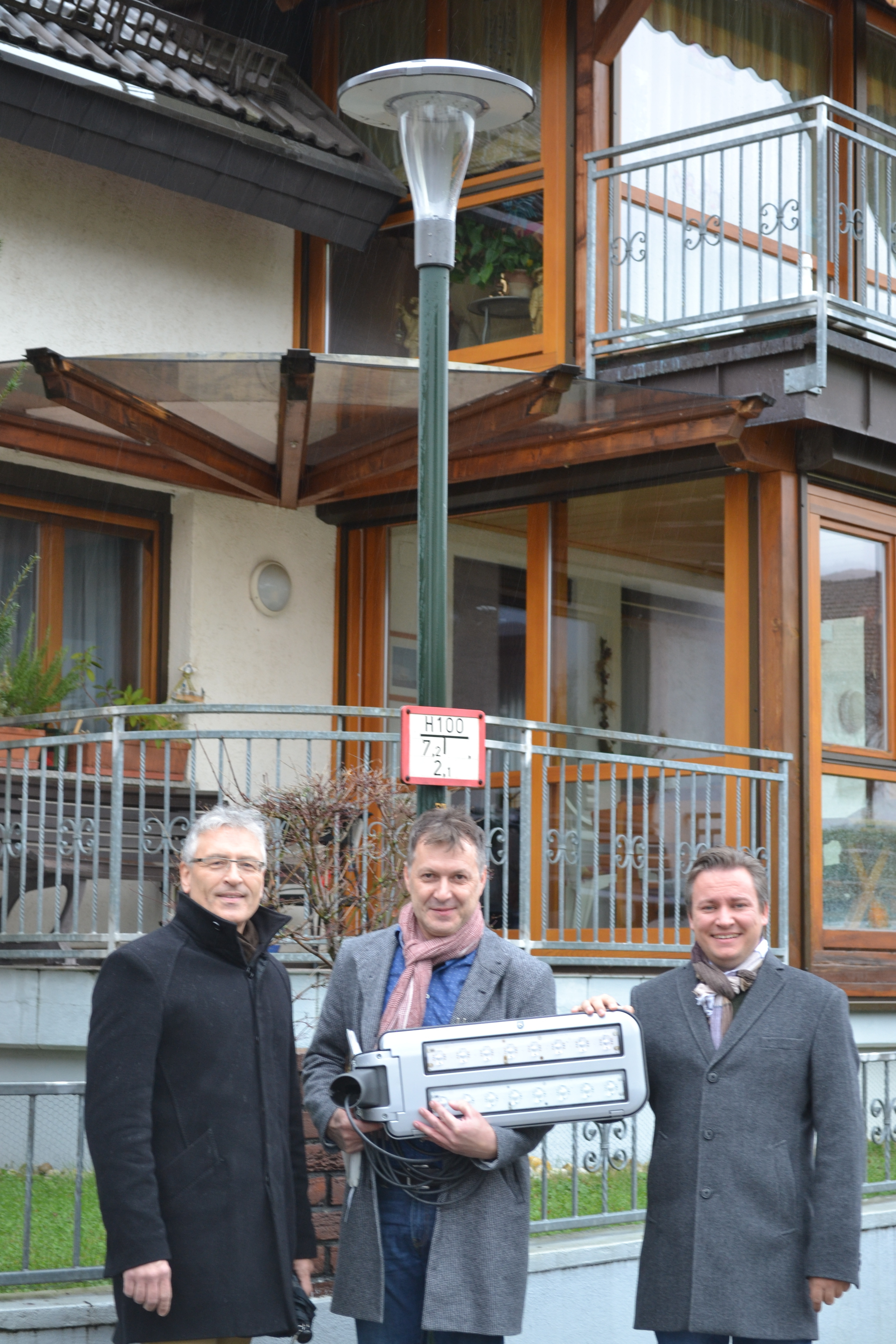 Syna-Kommunalbetreuer Stefan Müller (v. l.), Syna-Planungsleiter Gerd Seifermann und Bürgermeister Oliver Rastetter.