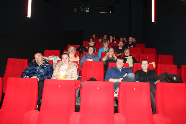 Ihren Wunschfilm im Kino nur für sich und ihre 19 Gäste hatte Renate Freye. | Foto: Glaser