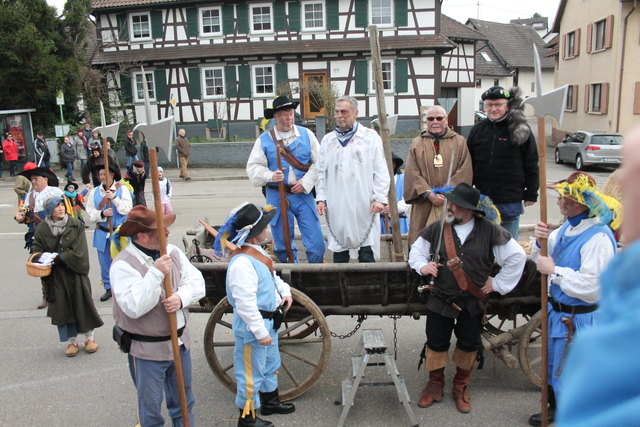 Ankunft vor dem Rathaus | Foto: gro