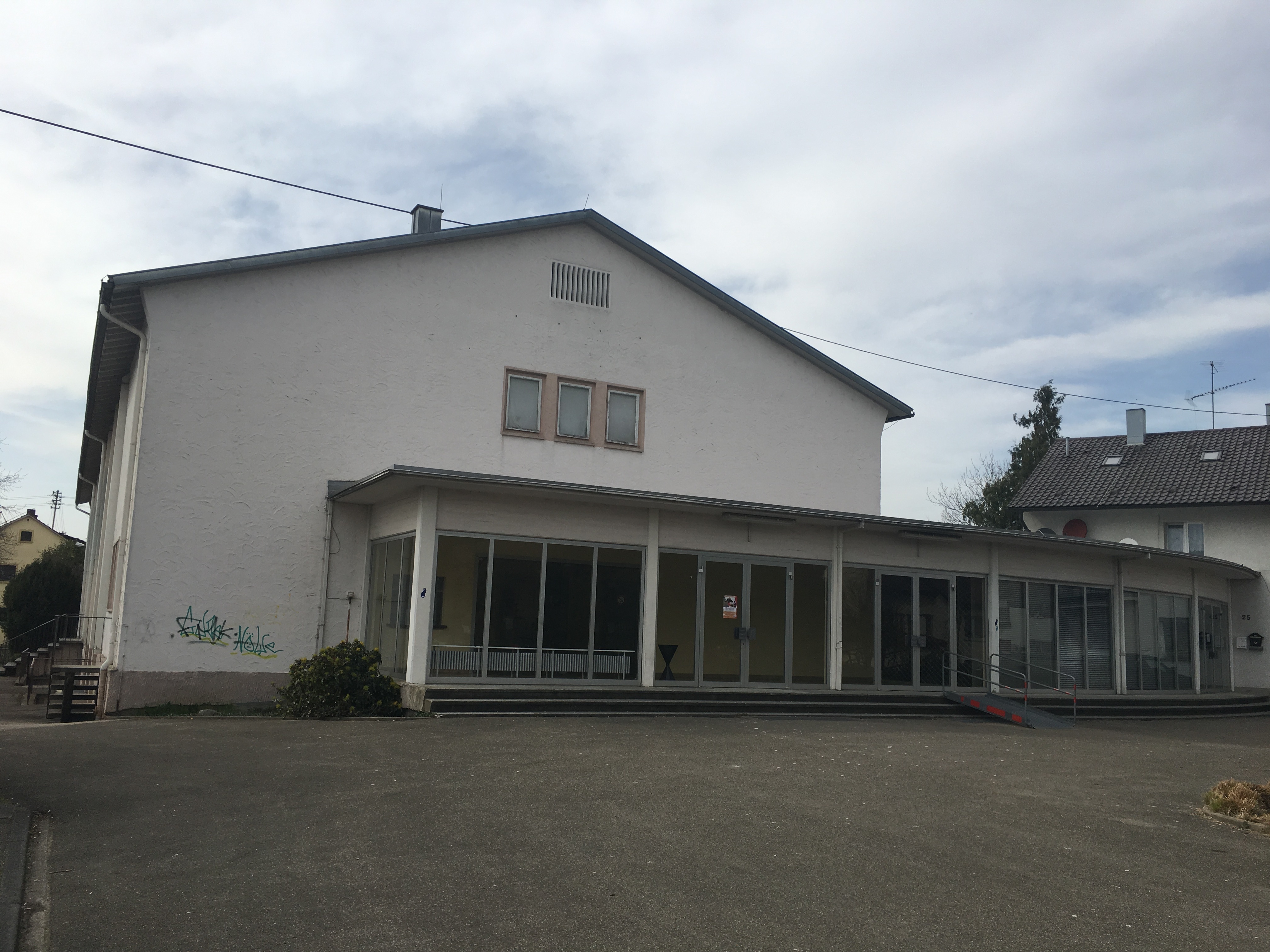 Die Kippenheimer Festhalle ist über 60 Jahre alt und alles andere als zeitgemäß. Jetzt kann sich die Gemeinde auf ein neues Bürgerhaus freuen.
