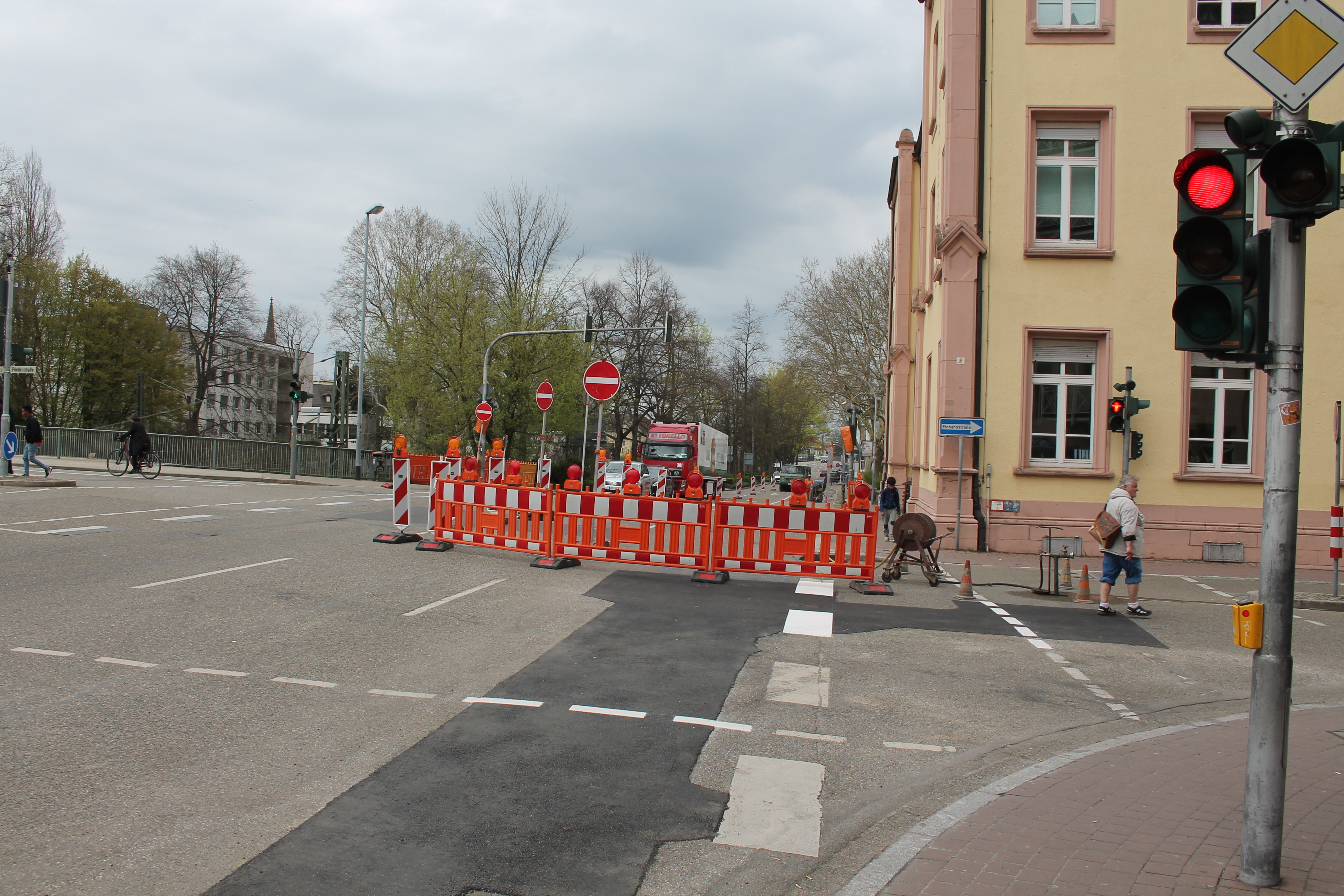 Die Wilhelmstraße ist wieder befahrbar, drei weitere Baustellen verschwinden aus dem Stadtbild und sorgen für Entlastung des Verkehrs.