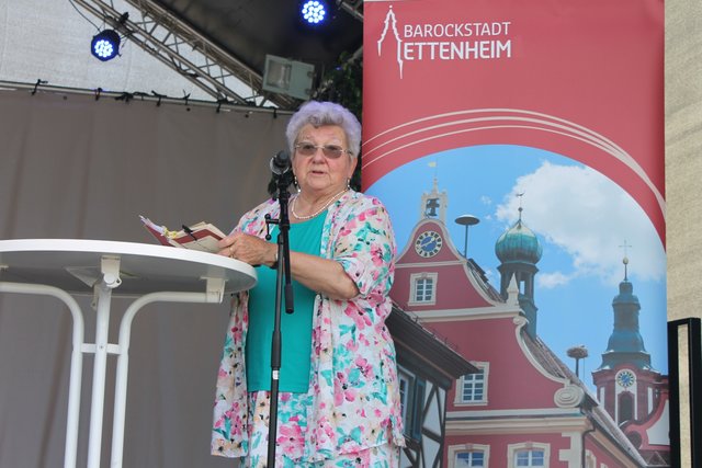 Christel Mösch unterhielt in Mundart. | Foto: Stadt Ettenheim