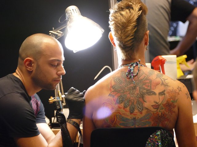 Die Messe ist auch am heutigen Sonntag wieder von 12 bis 19 Uhr geöffnet. | Foto: arts