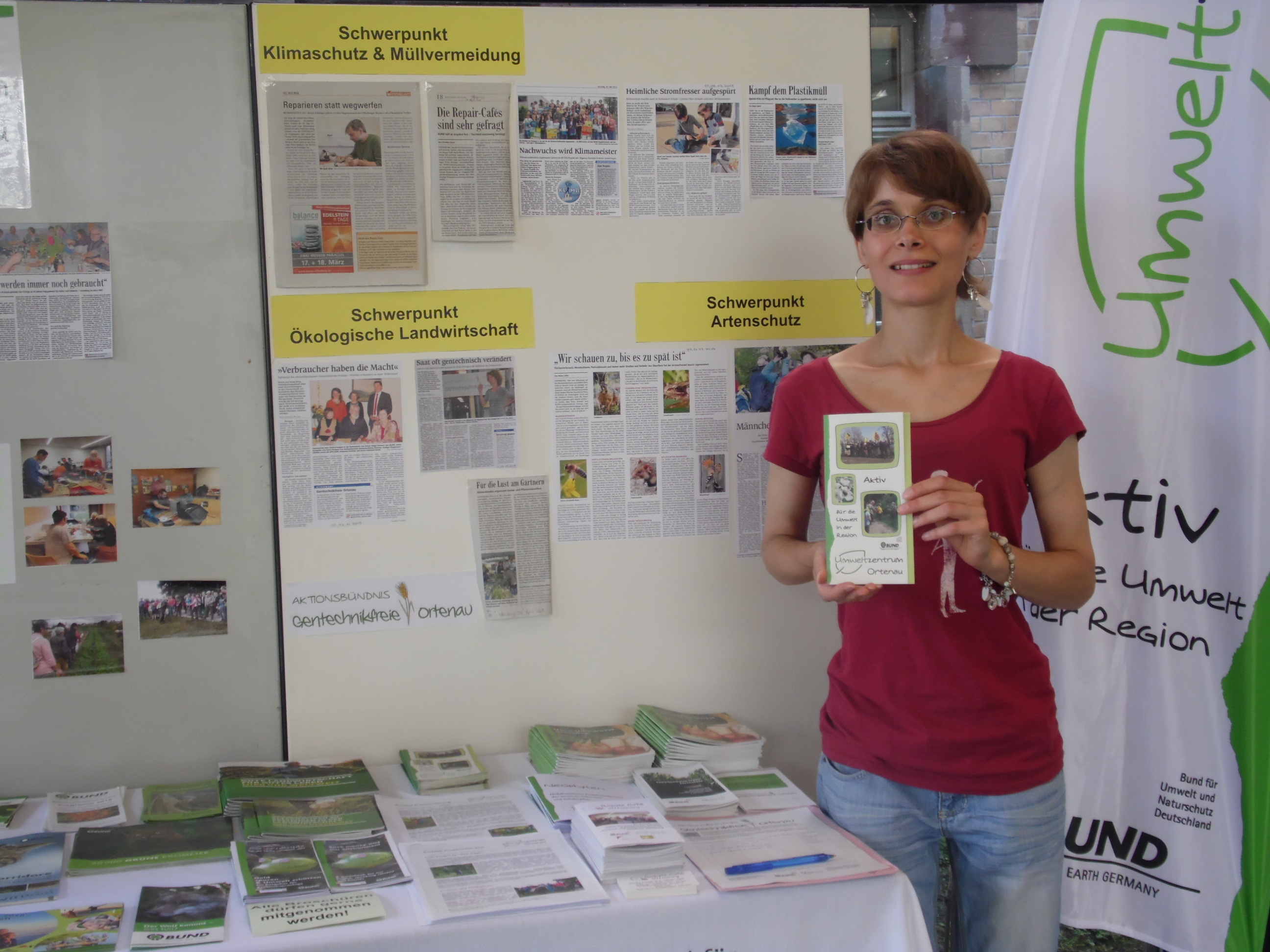 Die Stadtbibliothek und ihre Mitarbeiterin Anett Jähnig wollen mit Medientipps die Nachhaltigkeit stärken.