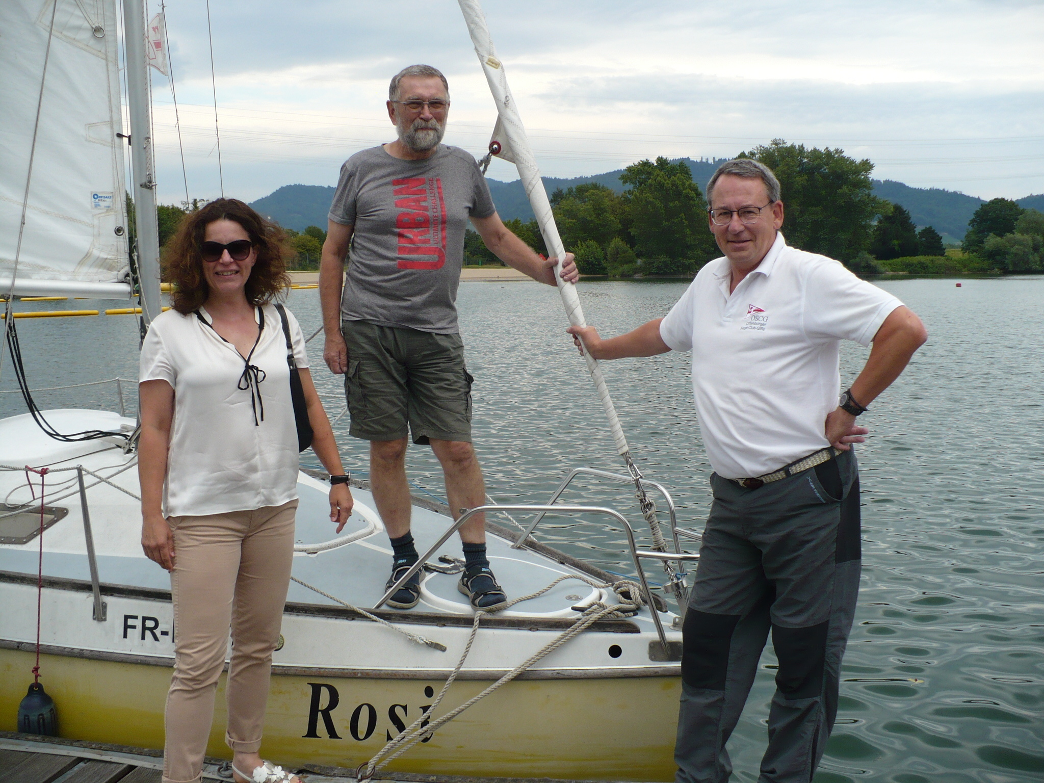Skipper Kurt Vetter (Mitte) lud zum Segeltörn auf seine "Rosi".