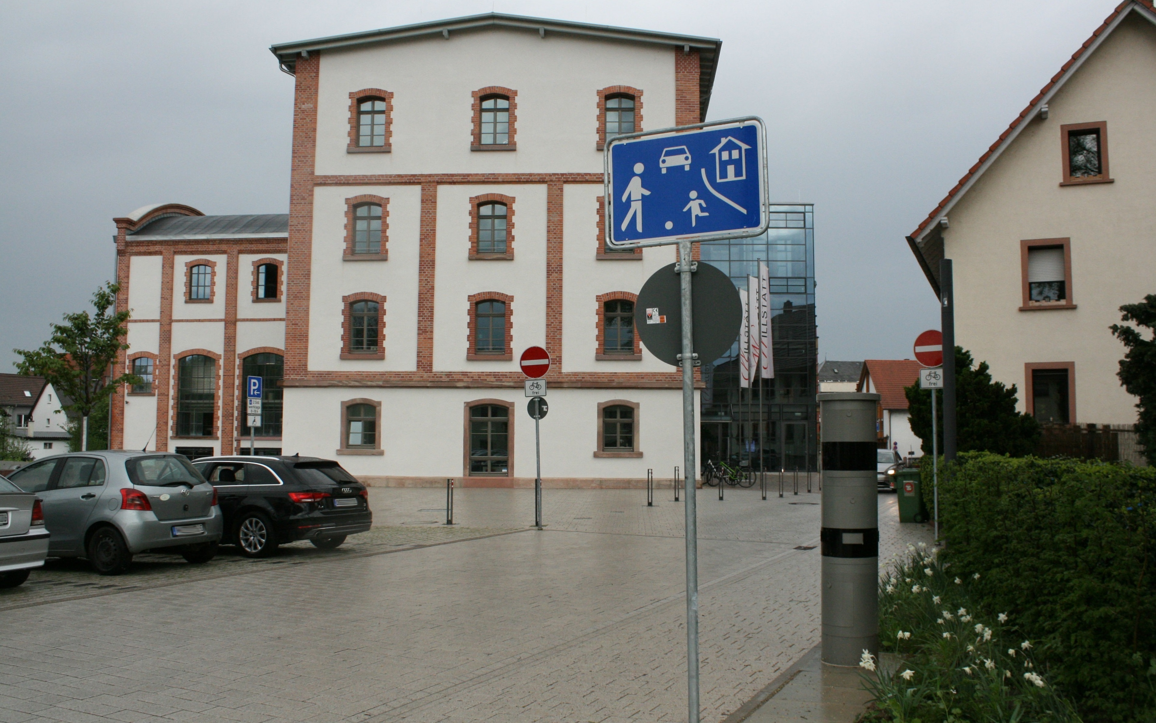 Seit Anfang Januar überwacht eine stationäre Blitzsäule den Bereich Am Mühlplatz in Willstätt.