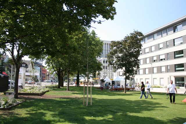 Der neue Kronenplatz und das Quartier Senator-Burda-Park | Foto: gro
