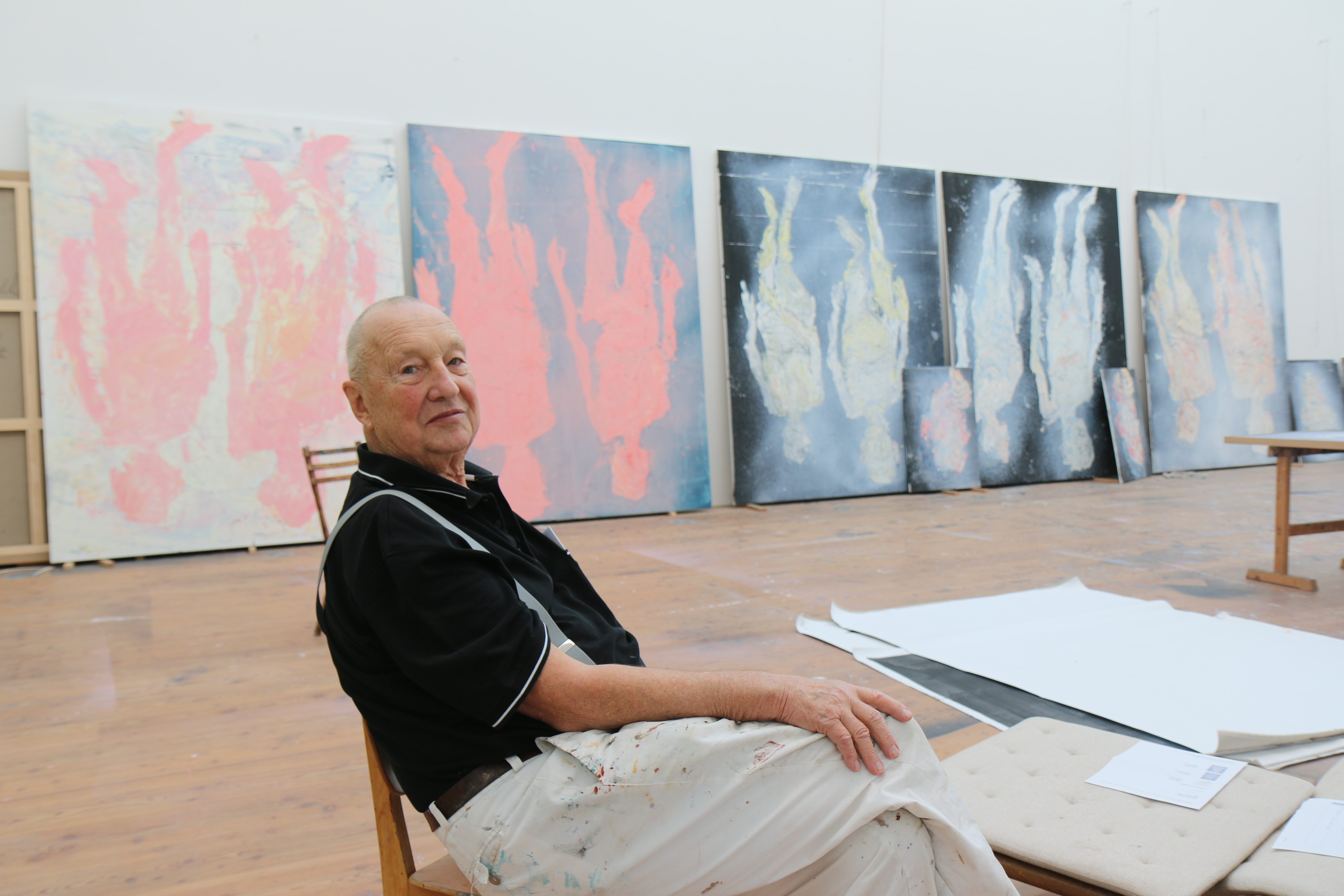 Georg Baselitz in seiner Ausstellung in Colmar