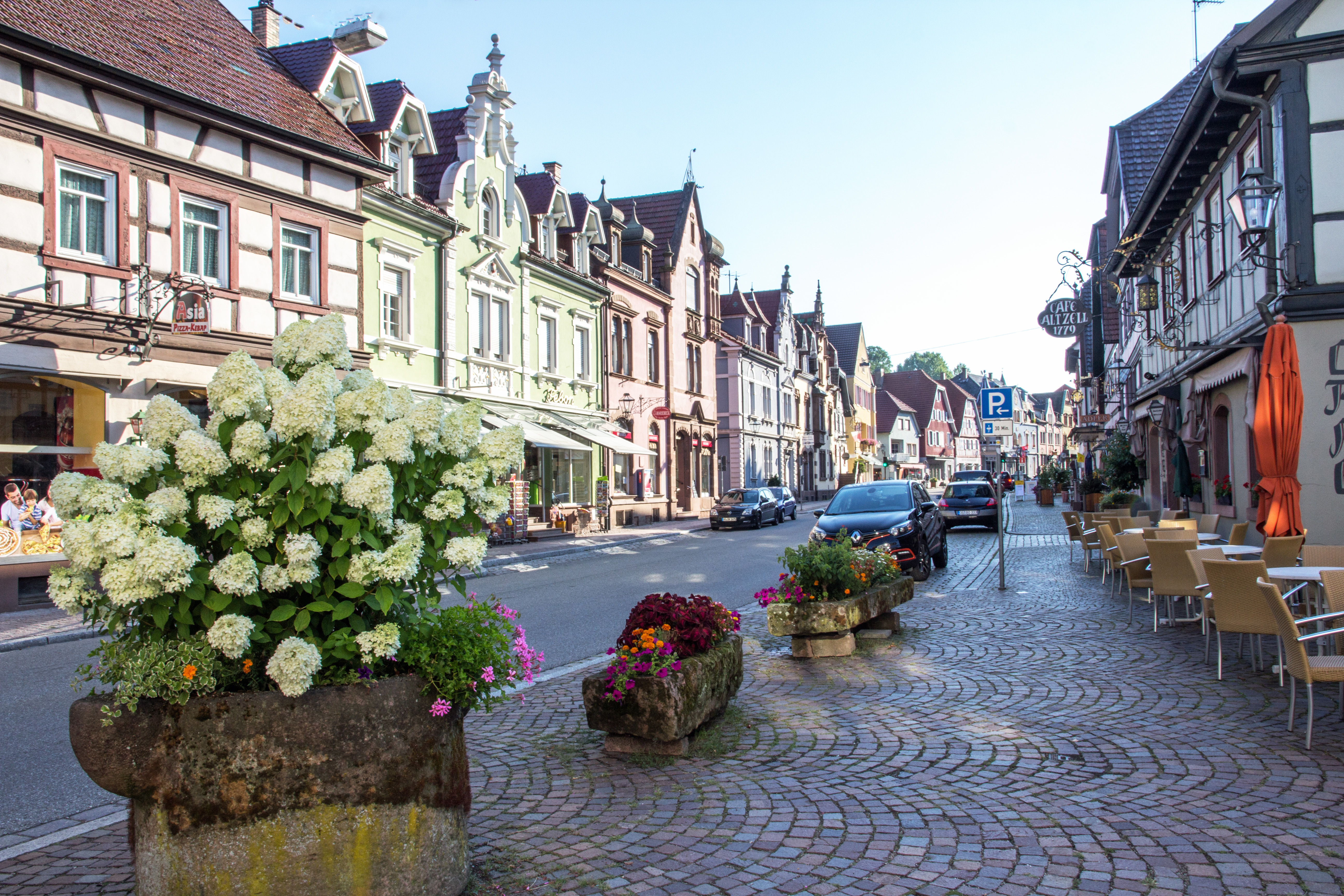 Denkmale gilt es auch in Zell a. H. zu pflegen.