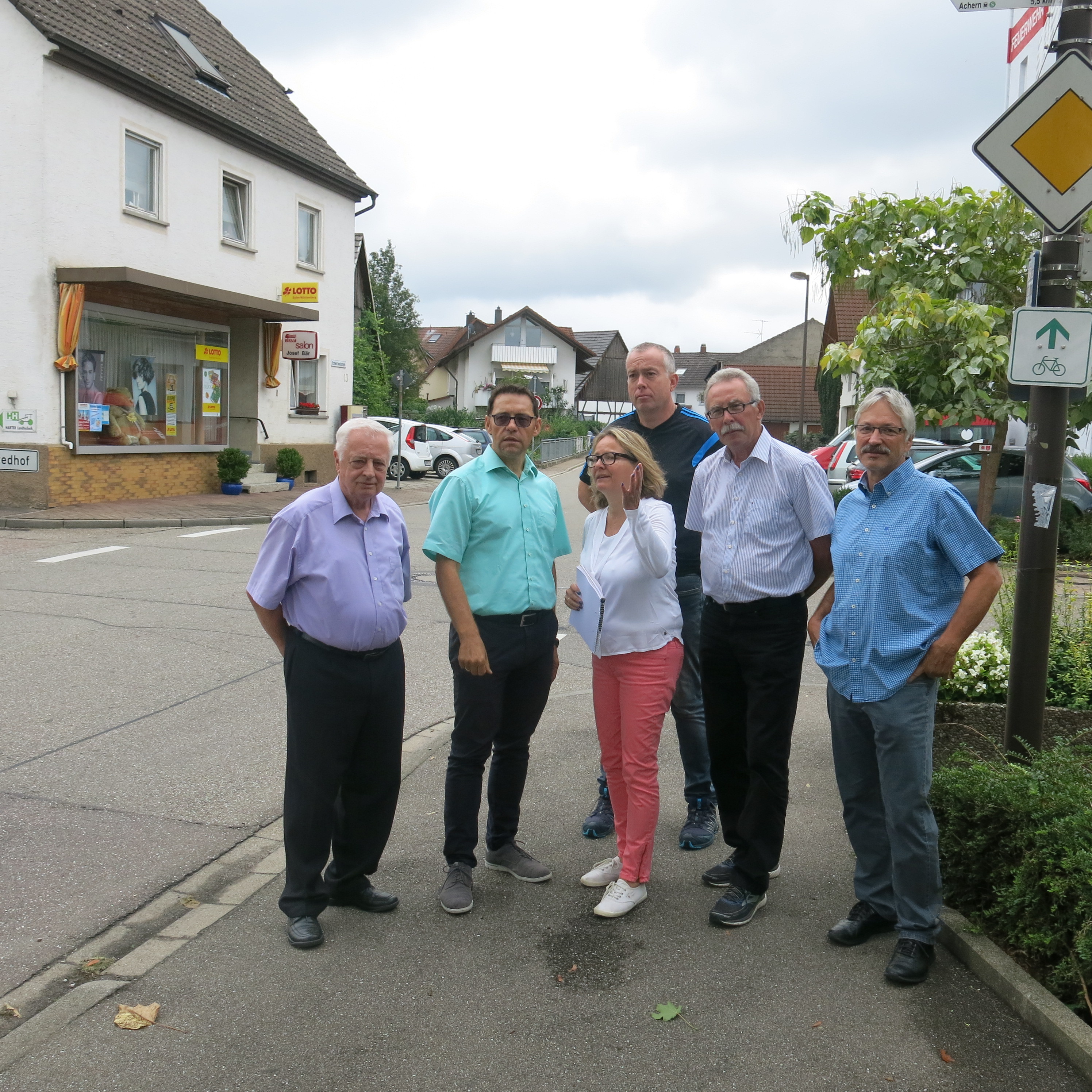 Von links: Ortschaftsrat Klaus Bär, Oberbürgermeister Klaus Muttach, Ortsvorsteherin Christine Rösch, Ortschaftsrat Armin Stiefel, Ortschaftsrat Reinhard Brenneisen und Ortschaftsrat Klaus Pflüger