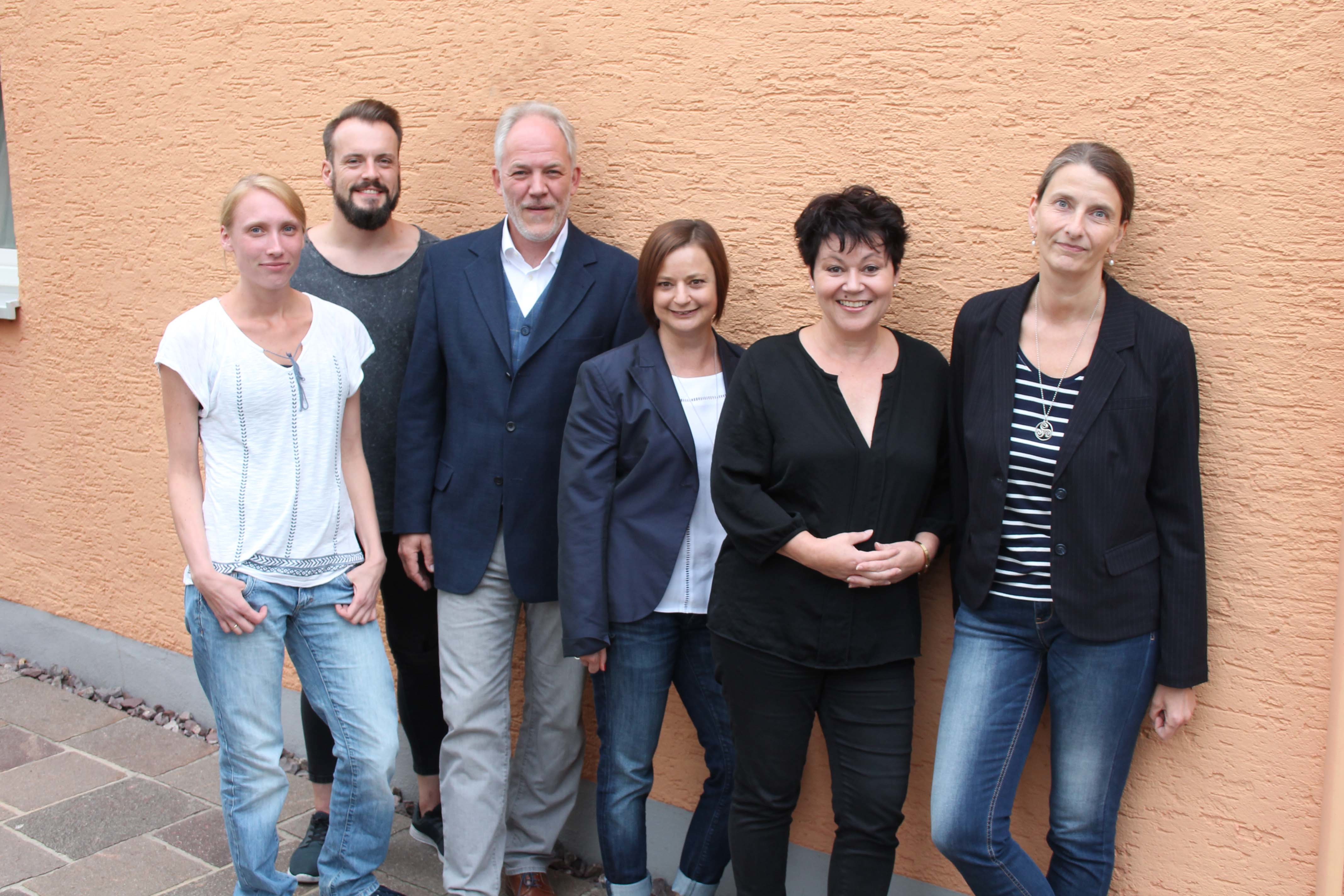 Stadtanzeiger- und Gullerredaktion von linls: Marthe Roth, Sebastian Thomas, Rembert Graf Kerssenbrock, Daniela Santo, Anne-Marie Glaser und Christina Großheim