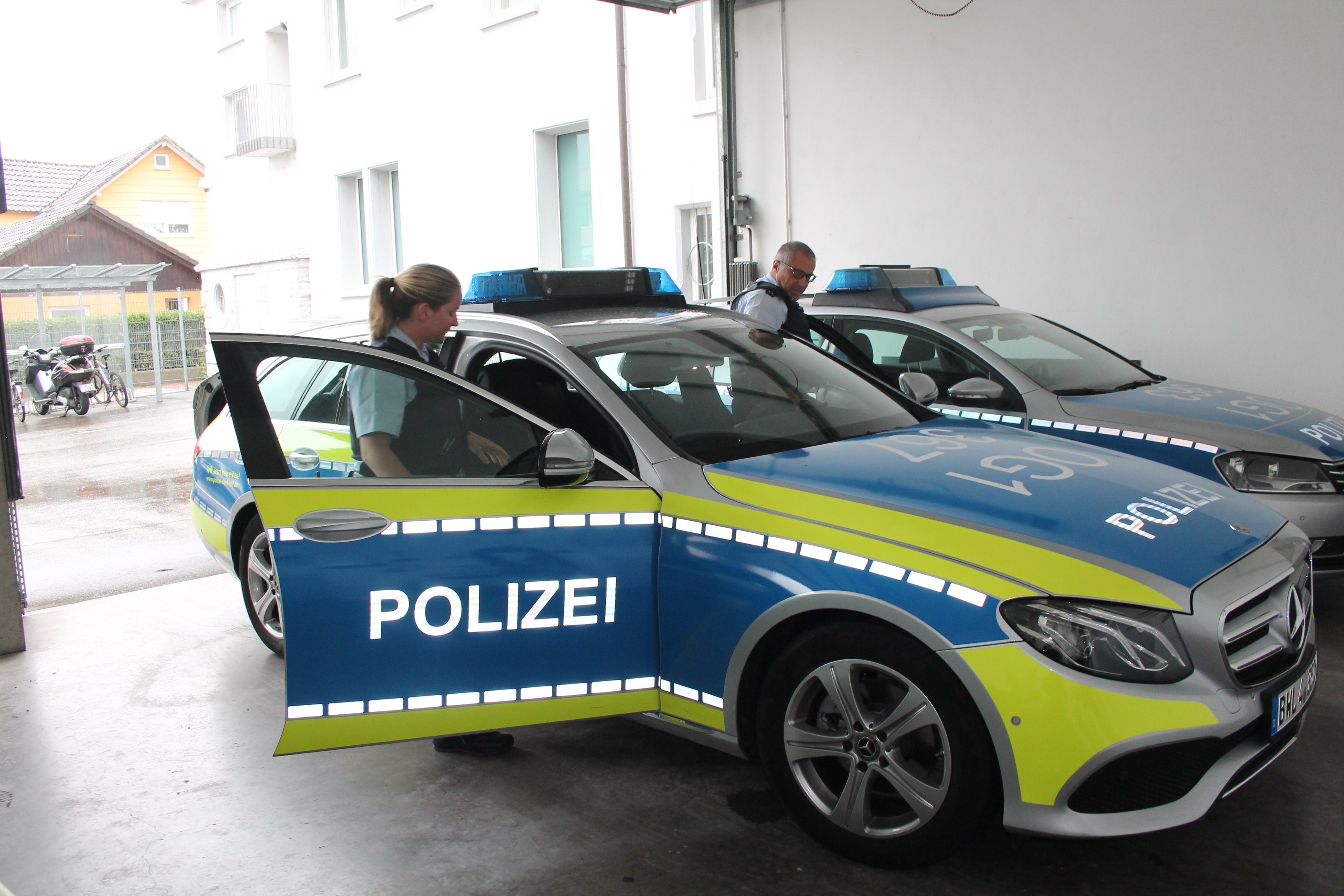 Linda Müller und Andreas Redt gehen auf Streife.