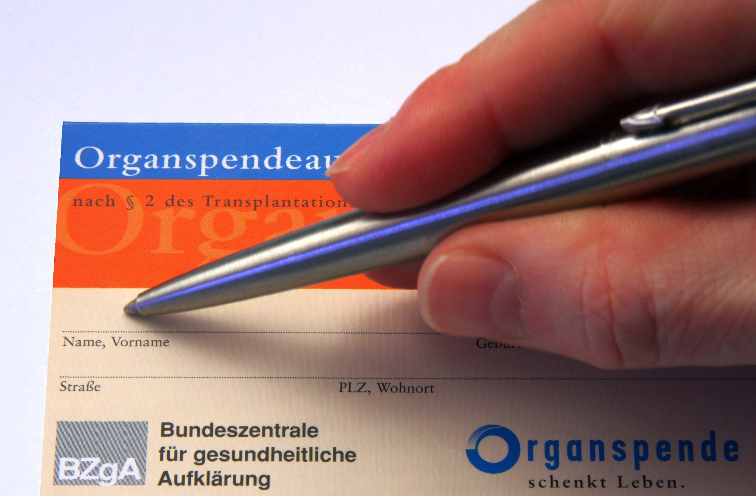 Mit dem Organspendeausweis erklärt man sich derzeit bereit, als Spender zur Verfügung zu stellen.