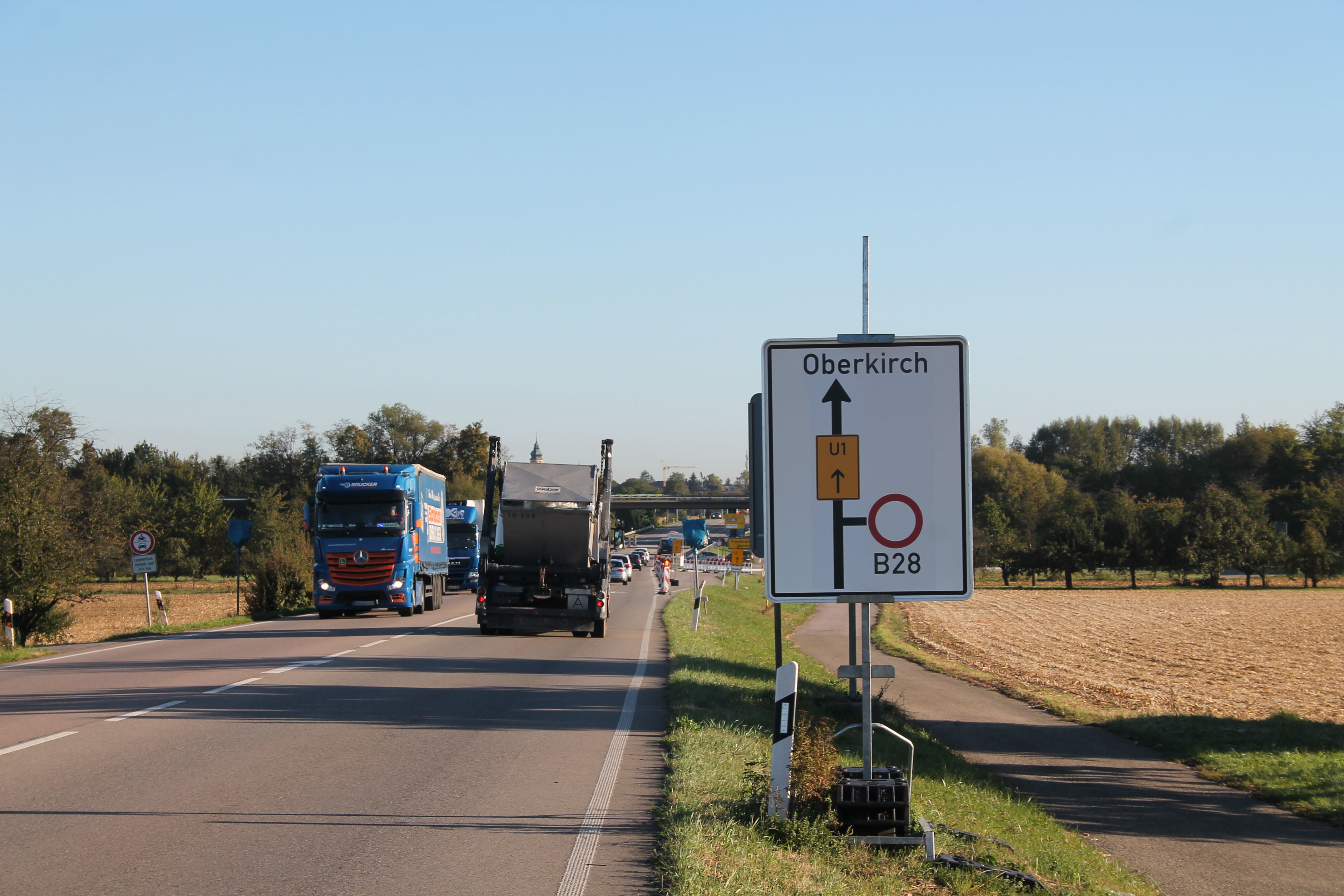 In Richtung Oberkirch ist die B28 zur Zeit gesperrt.