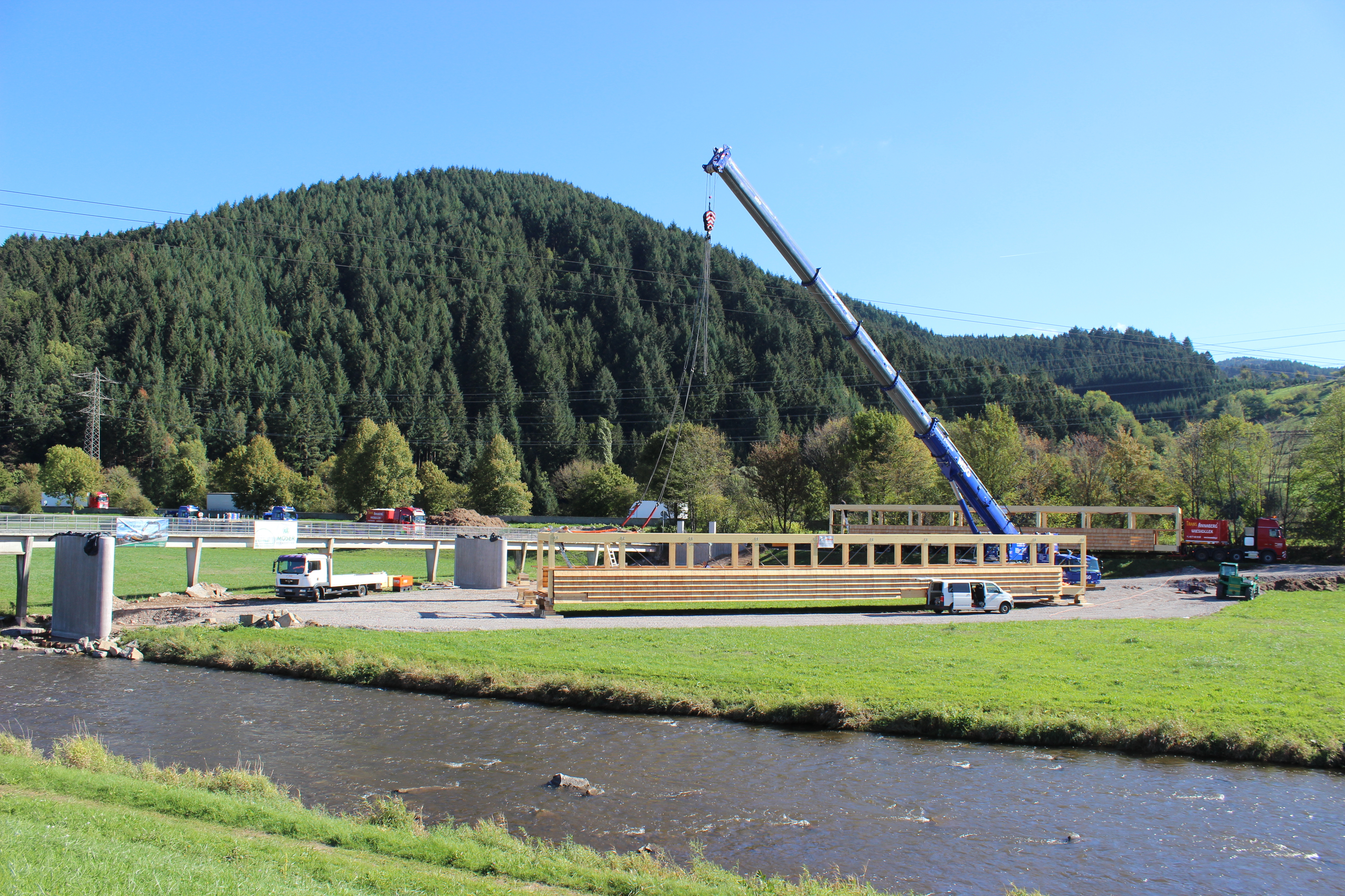 Radwegbrücke – Neubau schreitet voran