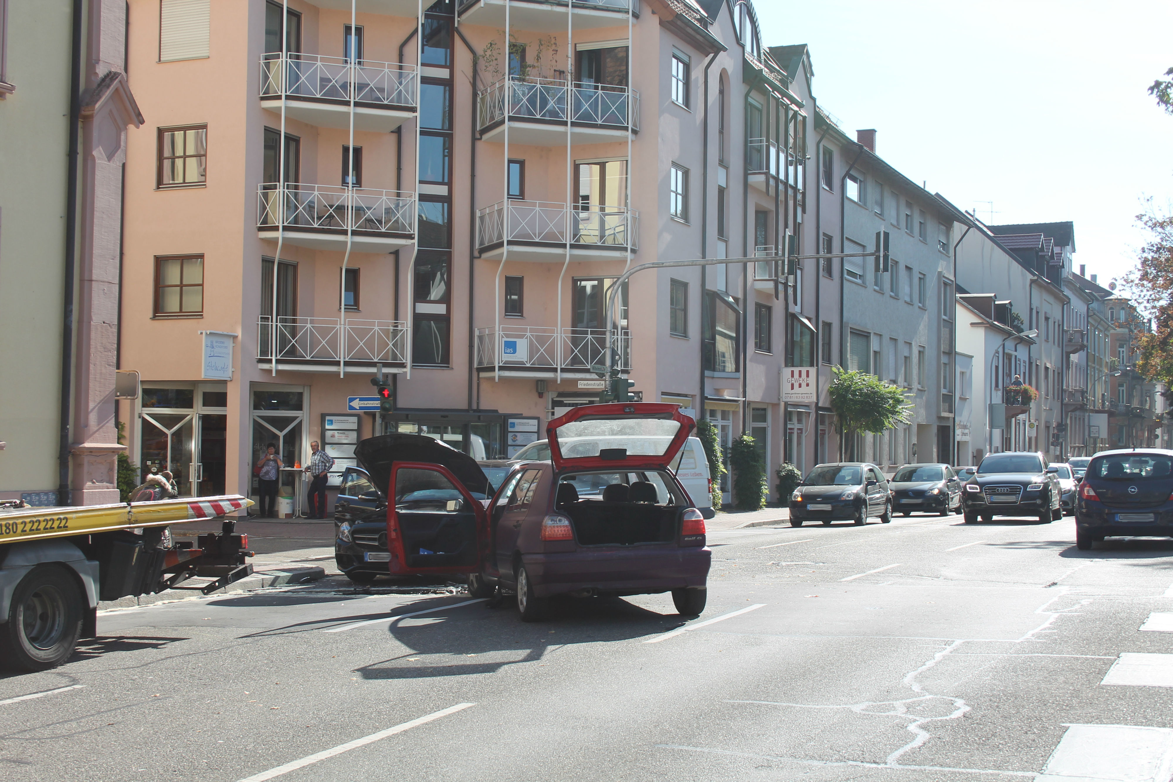 Drei Schwerverletzte waren das Ergebnis eines Fehleres beim Abbiegen in Offenburg.