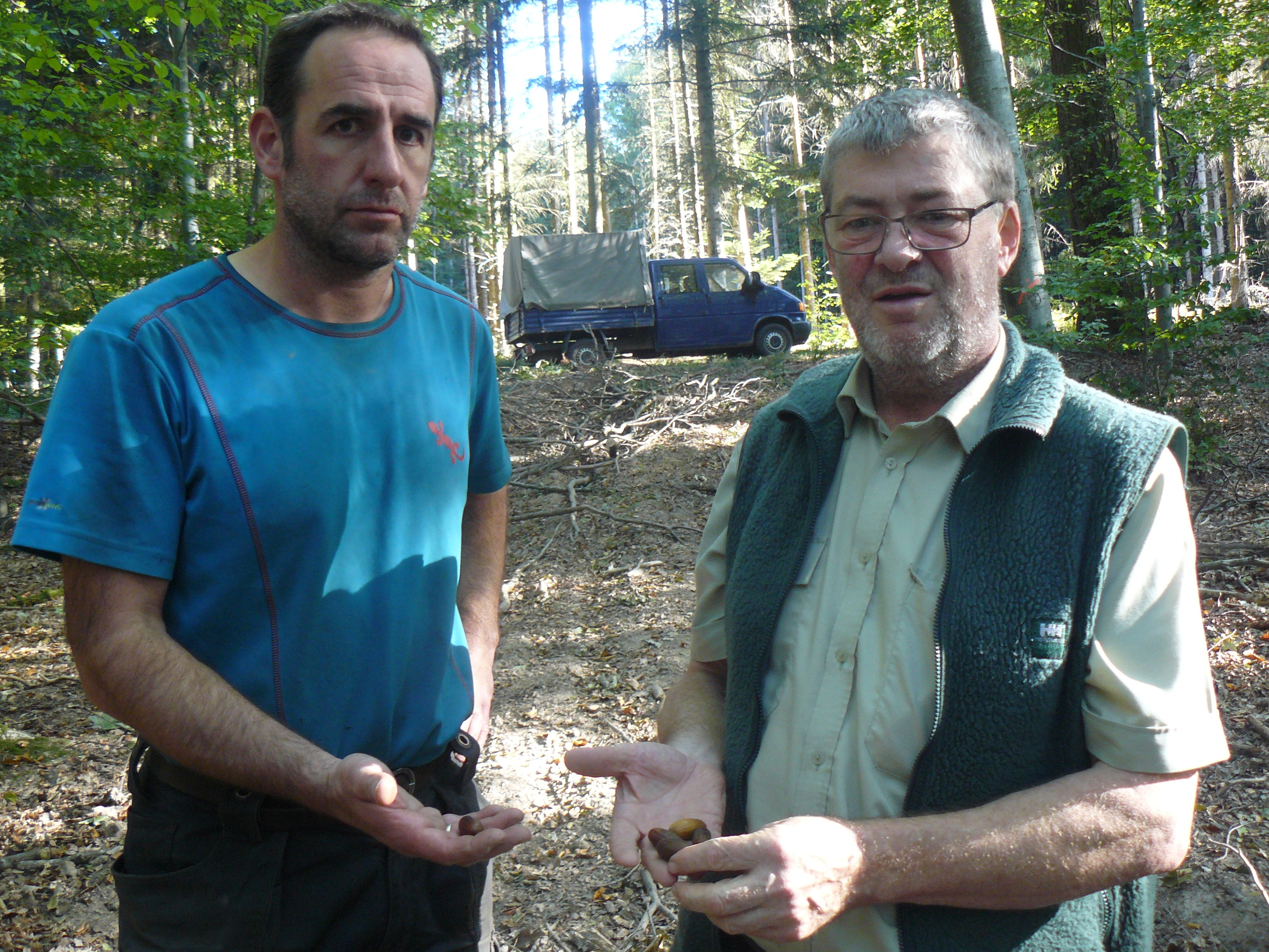 Thomas Burger (l.) und Revierleiter Siegfried Schölch