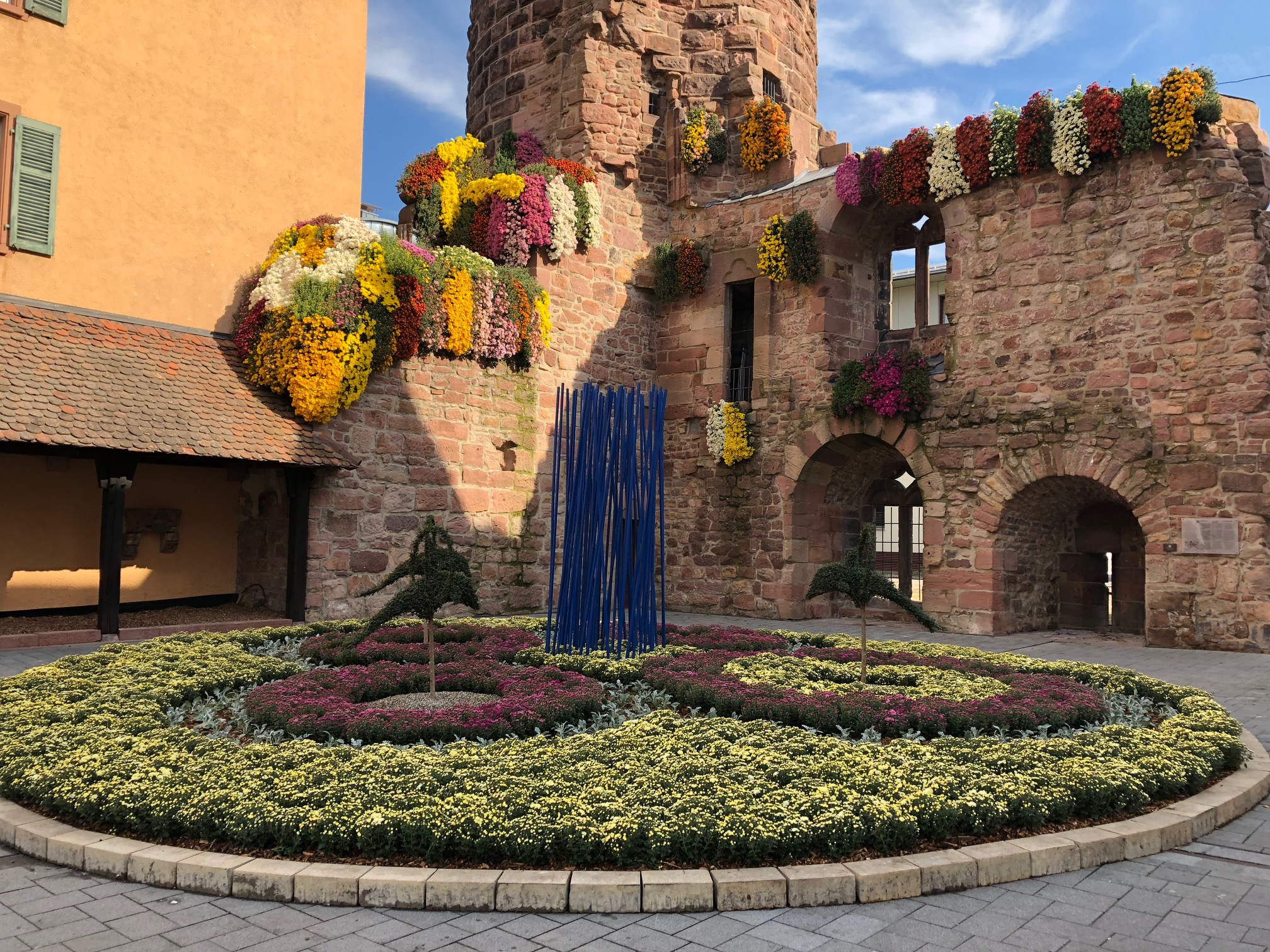 Platz vor dem Storchenturm