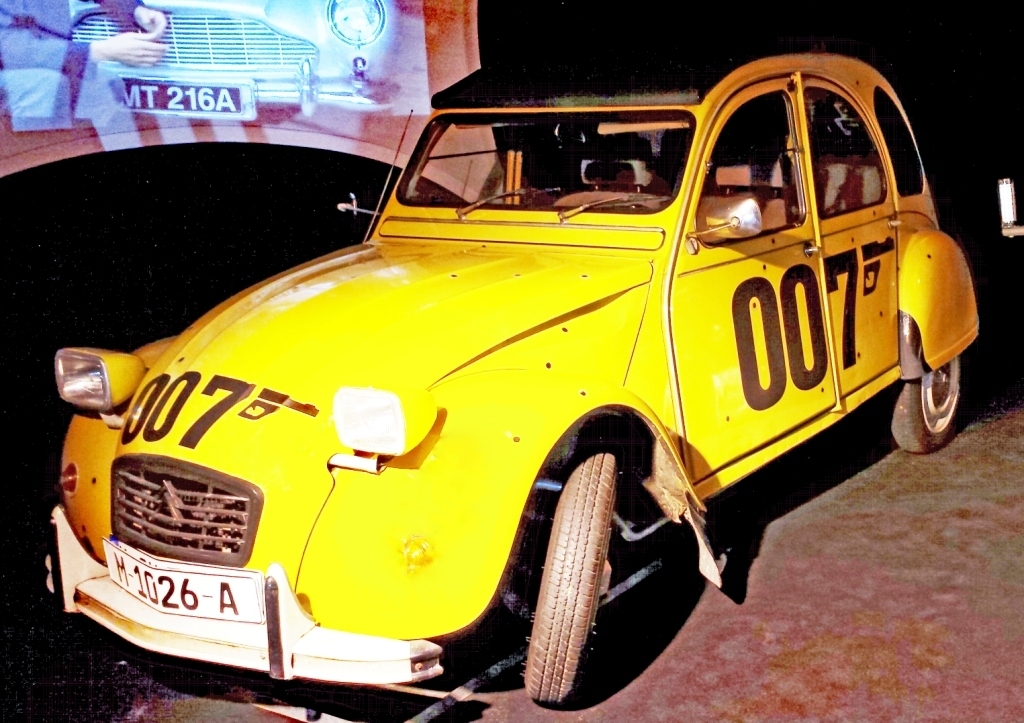 Die Ente aus dem James-Bond-Film "In tödlicher Mission" samt der 43 Einschusslöcher