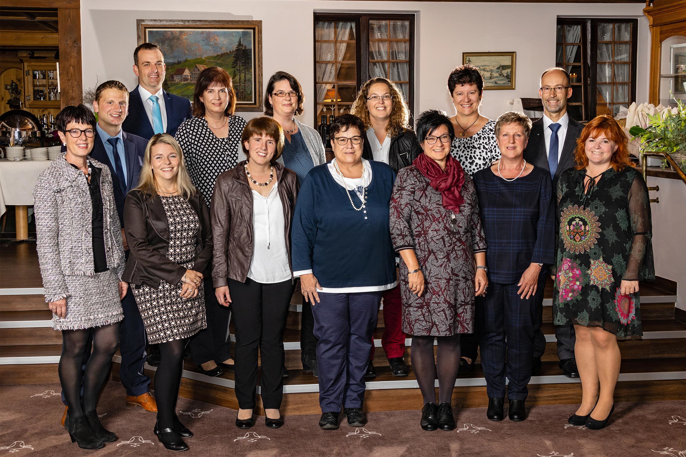 Vorne von links nach rechts: Sabine Thimm, Susanne Schwind, Petra Fritsch, Gesine Duffner, Ingeborg Steblaj, Inge Hauer, Heidrun Ringwald. Hinten von links nach rechts: Kay Wolber, Alexander Wöhrle, Christiane Huber, Elke Stöhr, Karin Schmider, Heidi Kienzler, Dieter Dold.