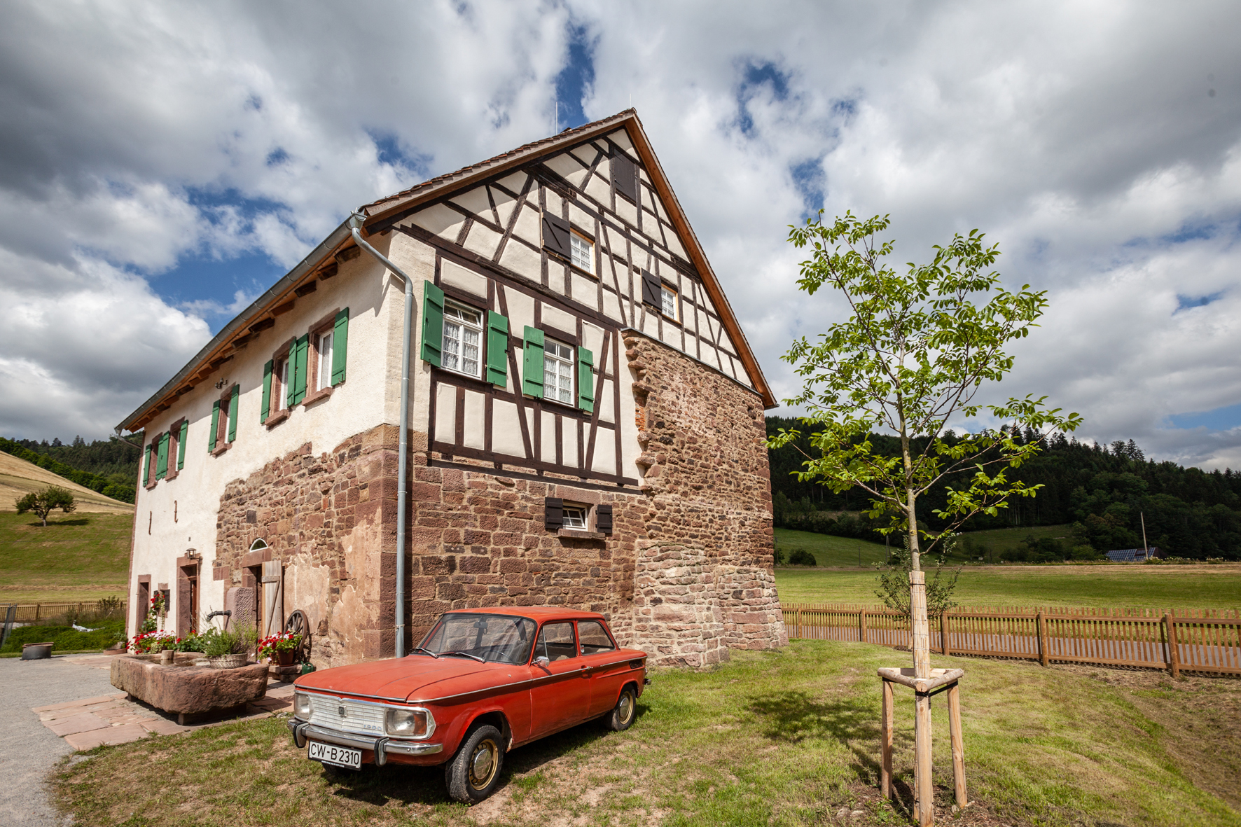Das Schlössle von Effringen aus Wildberg ist seit 2018 die neue Attraktion des Schwarzwälder Freilichtmuseums Vogtsbauernhof. Das zwei Hektar große Erweiterungsareal um das Schlössle wird in den kommenden Jahren weiter ausgebaut.