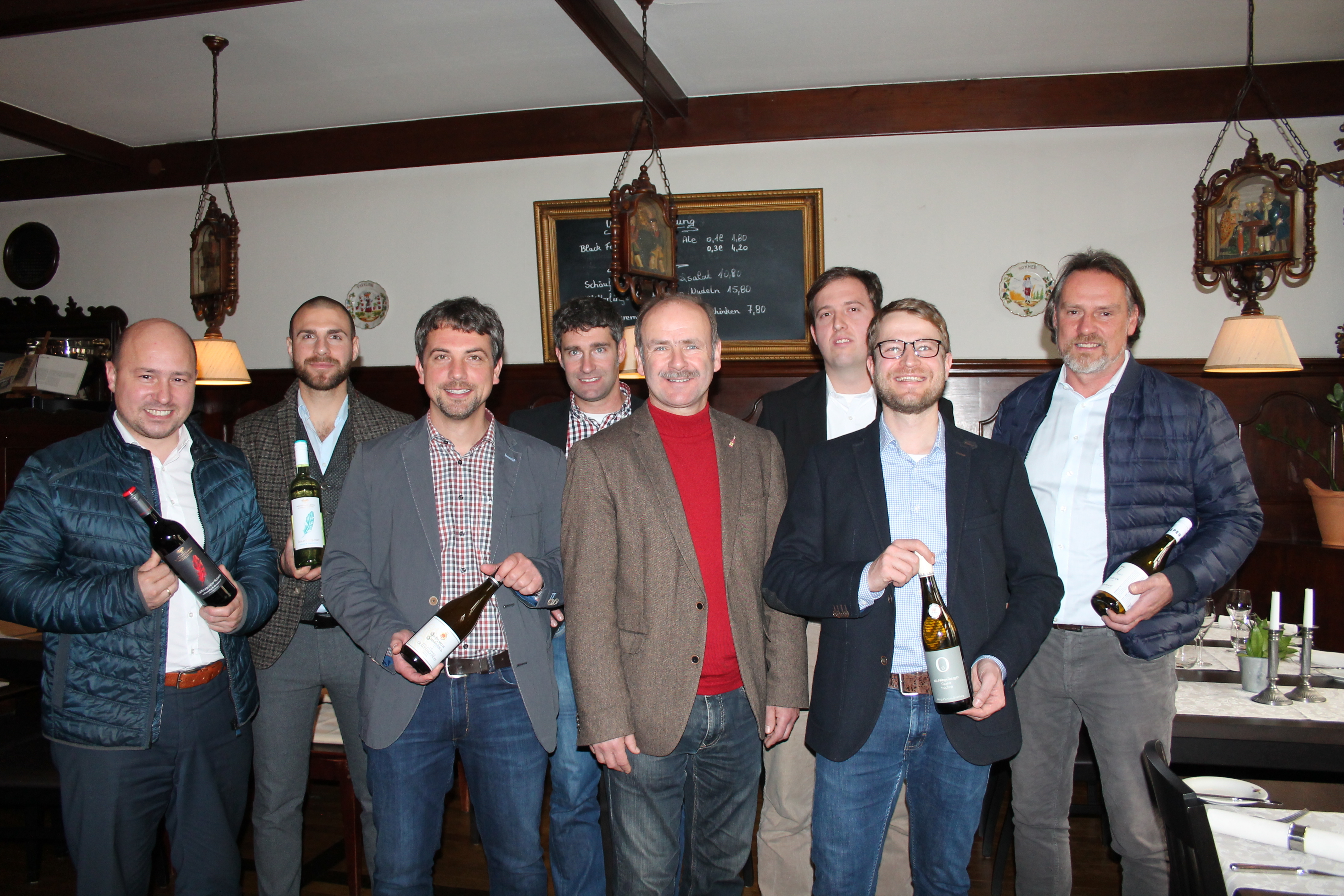 Christian Gehring, Florian Streif, Stefan Huschle, Georg Lehmann, Franz Benz, Mathias Renner, Matthias Wolf und Jochen Basler freuen sich über einen traumhaften Jahrgang.