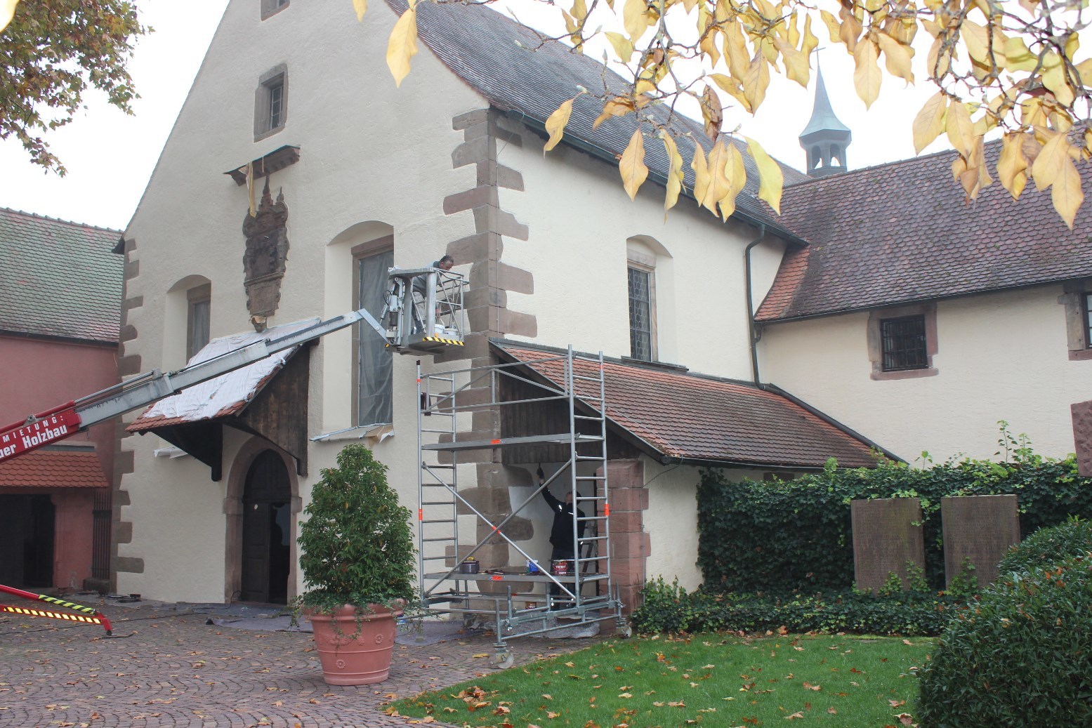 Giebelseite der Christophorus Klosterkirche wird neu saniert