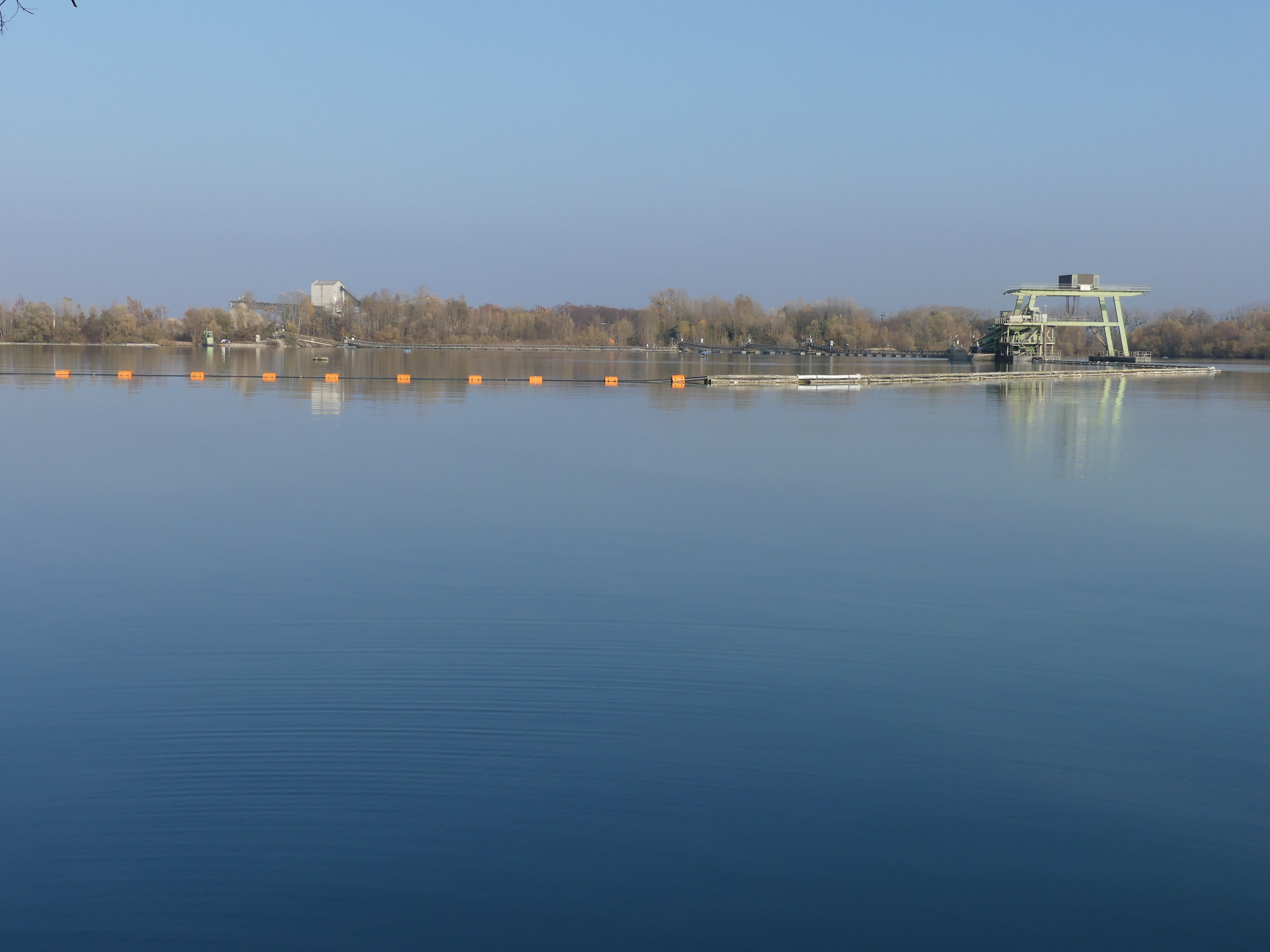 Der Kiesabbau am Baggersee Honau soll verlängert werden.