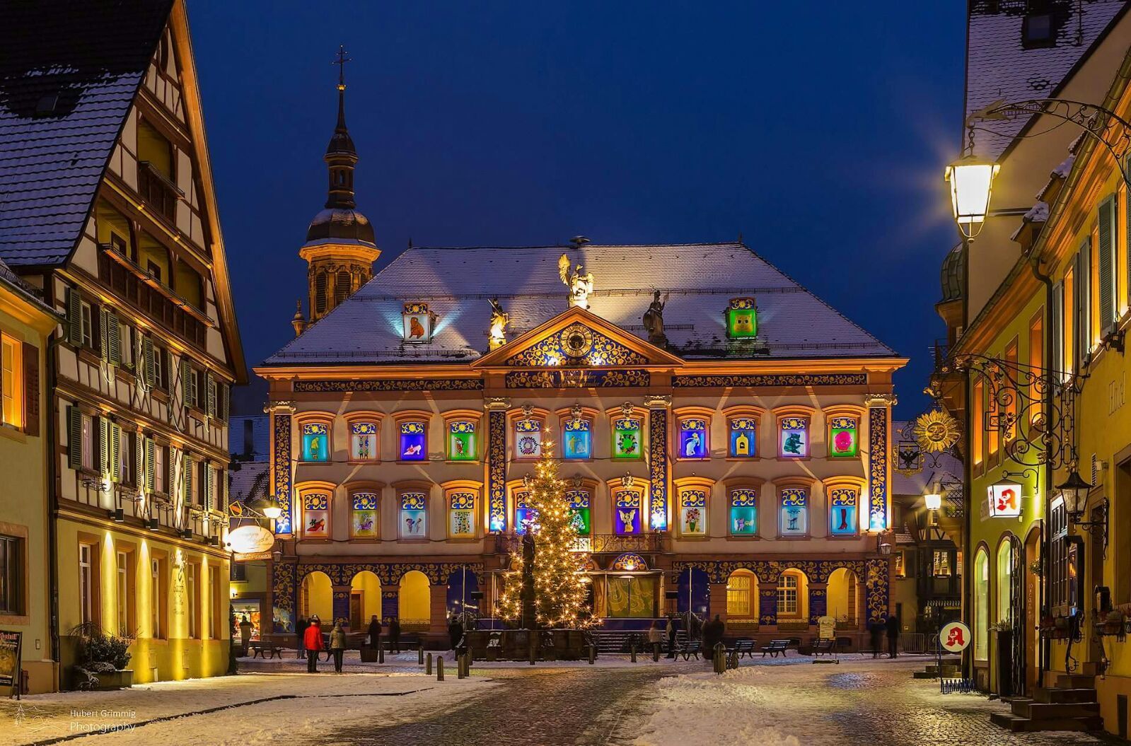 Ein gut gehütetes Geheimnis: Wer ist 2019 im Adventskalender?