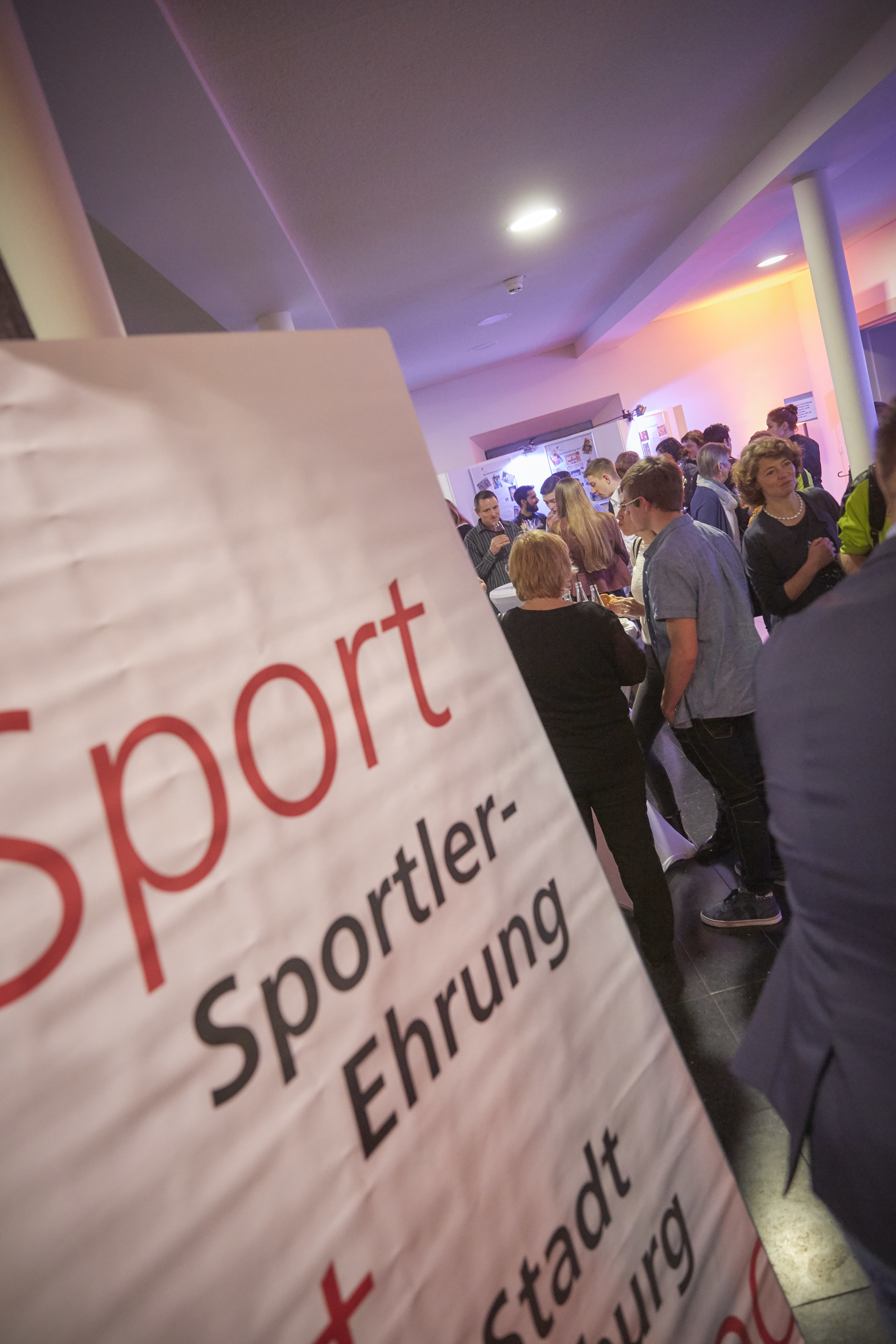 Bei der Sportlerehrung am 20. Dezember wird das Ergebnis der Wahl im Salmen bekanntgegeben.